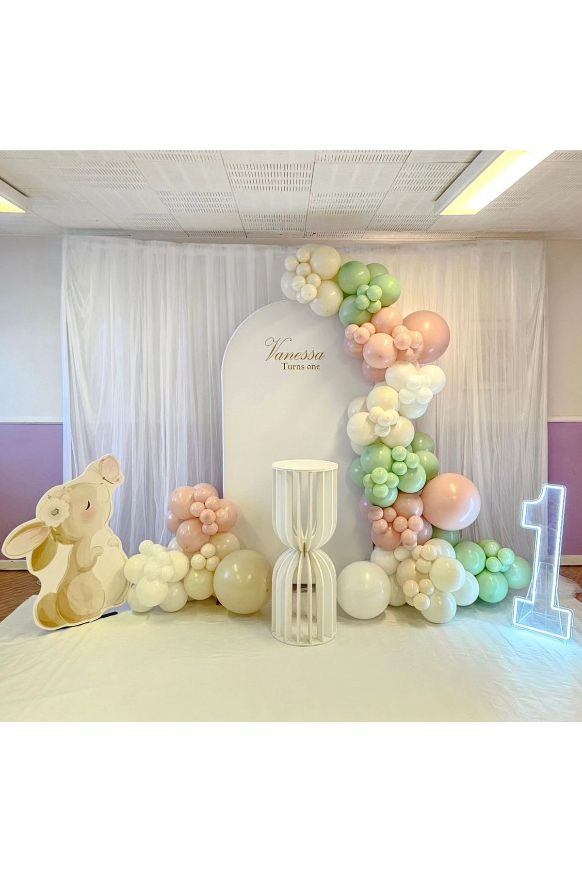 Retro Pink Blush Kış Yeşili Deniz Kumu ve Beyaz Balon Zinciri 100 Adet